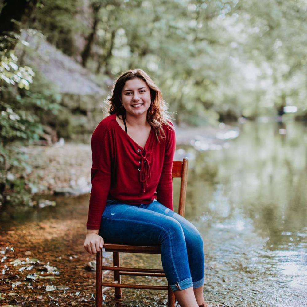 Meet your Posher, Izzabella